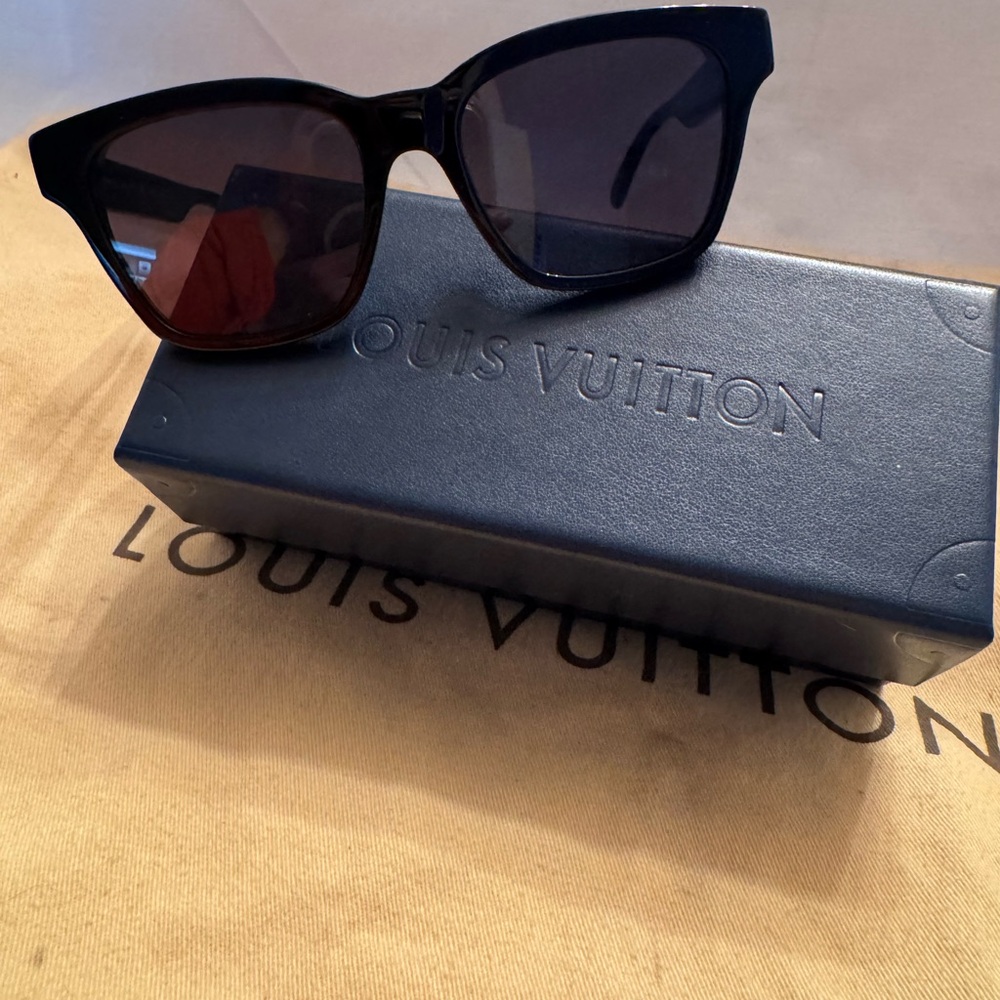 Louis Vuitton Black Rectangular Sunglasses